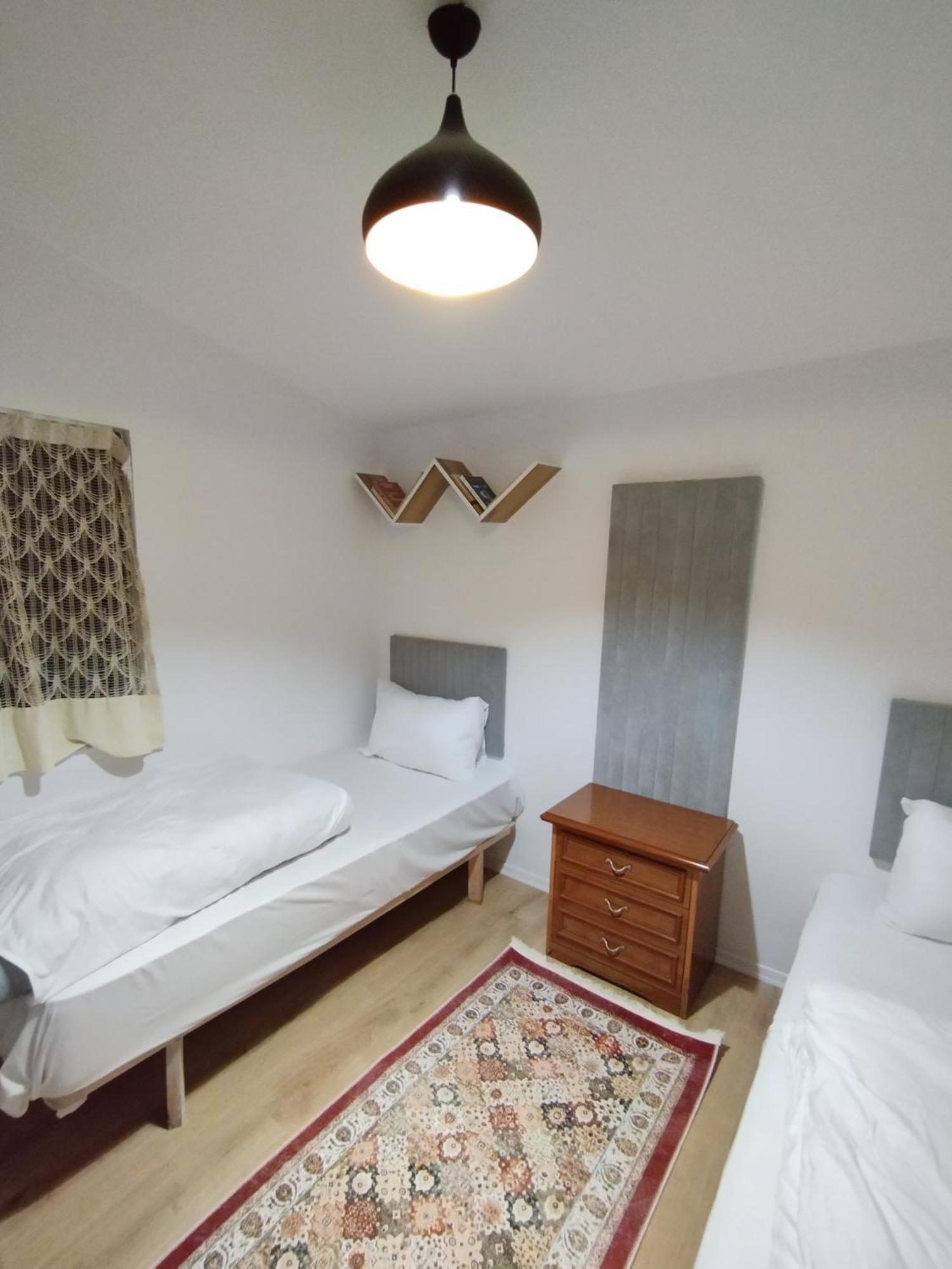 2 Single Bedroom Тирана Экстерьер фото